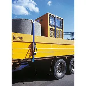 Kétrészes rögzítőpánt, hosszú karos irányváltó racsni + keretkampó, 4000 dan szakítószilárdság. azonosító umr., öv szélessége 50 mm, h 4 m, narancssárga szín, 4 csík, ve 2 darab