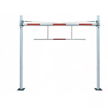 Merev magassághatároló, 5 m-es blokkszélesség, állítható. akár 3,8 m szabad magasság, 101,6x2,9 mm-es horganyzott tartók, 86x46 mm-es alumínium korlátgerendák