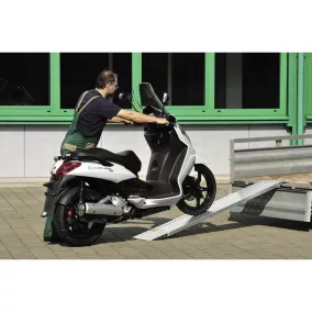   Könnyű felhajtórámpa, alumínium, teherbírás 410 kg/pár, hxsz 1470x200 mm, ár páronként