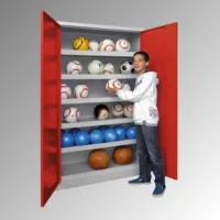 Szárnyas, harmonika- és lengőajtós szekrények