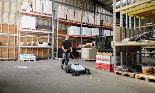 Nilfisk sw 250 seprőgép, 920 mm munkaszélesség, 38 liter. tartály