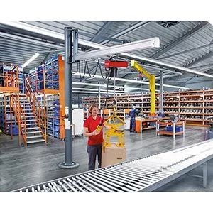 Alumínium oszlopos forgódaru, elektromos láncos emelő nélkül, teherbírás 125 kg, fordulási tartomány 270 fok, kinyúlás 1895 mm, teljes magasság 3287 mm, kompozit horgonnyal együtt