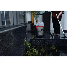   Nedves/száraz porszívó, 1200 w, 30 literes tartálytérfogat, 8,9 kg, hxszxm 420x380x630 mm, tartozékokkal együtt