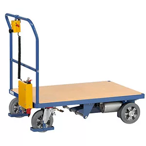 Többszintes kocsi, 3 dróthálós fal, 4 rakodófelület hxsz 1000x600 mm, külső méretek hxszxm 1169x609x1800 mm, teherbírás 600 kg, ral 5007 ragyogó kék