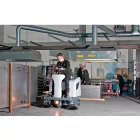   Ráülős seprőgép, munkaszélesség 1260 mm, hxszxm 1480x930x1220 mm