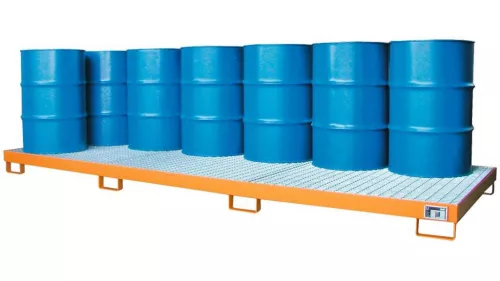 3 mm-es acéllemezből készült kármentő, ral 3000, 12 db 200 literes hordóhoz, álló tárolás, 333 l, szé x mé x ma 3850 x 1300 x 200 mm, horganyzott ráccsal.