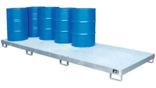 3 mm-es acéllemezből készült kármentő, horganyzott, 12 db 200 literes hordóhoz, álló tároláshoz, 333 l, széxméxma 3850x1300x200 mm, horganyzott ráccsal.
