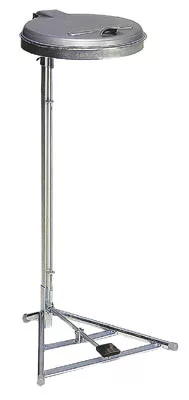 Hulladékgyűjtő lábbal és lábpedállal, horganyzott, ezüst műanyag fedél, széxméxma 490x490x1000 mm