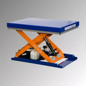   Kompakt ollós emelőasztal, teherbírás 500 kg, effektív löket 600 mm, asztallap hxsz 900x600 mm, motor 400 v / 0,37 kw