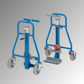   Bútoremelő görgő kézi orsós csörlővel, teherbírás 600 kg, löket 300 mm, rakodólap szélessége x mélysége 300x110 mm, külső méretek szélessége x mélysége x magassága 390x600x800 mm, ár páronként