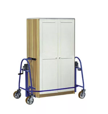 Bútoremelő görgő kézi orsós csörlővel, teherbírás 600 kg, löket 300 mm, rakodólap szélessége x mélysége 300x110 mm, külső méretek szélessége x mélysége x magassága 390x600x800 mm, ár páronként