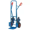 Acélcső lépcsőkocsi, plató szélessége x mélysége 320x250 mm, magassága x szélessége 1300x590 mm, teherbírása 200 kg, 2 db pneumatikus kerék + 2 db ötkarú kerékagy, ral 5007 kék