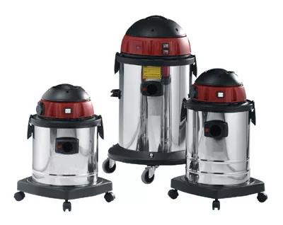 Nedves és száraz porszívó, 15 literes rozsdamentes acél tartály, 2,5 m hosszú, 36 mm átmérőjű szívótömlő, 1 db többrészes kézi cső, 1 db kefe, 3 db fúvóka, 230v/1200 w motor, 3500 l/perc.