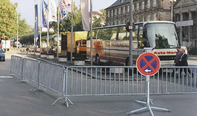 Kordon, tűzihorganyzott, 38 mm-es keretcső, 13 db 20 mm-es kitöltő rúd, teljes hossz. 2580 mm, raszterhossz 2500 mm, magasság 1100 mm, minimum rendelés 10 darab