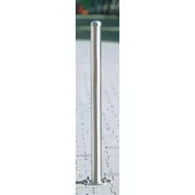   Rozsdamentes acél oszlopok, kerek, 61 mm átmérőjű, levehető a padlóról, reteszelés nélkül, végzáróval