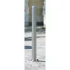 Rozsdamentes acél oszlopok, kerek, 76 mm átmérőjű, levehető a padlóról, reteszelés nélkül, végzáróval