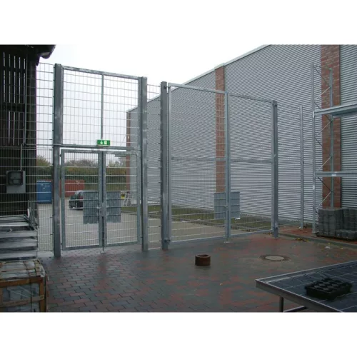 Kétszárnyú nyílókapu, 2 szárnyú, kilincsgarnitúra, rácsbetét 50x200 mm, keret 60x40 mm, oszlopok 80x80 mm, szélesség x magasság 2000x1000 mm, tűzihorganyzott