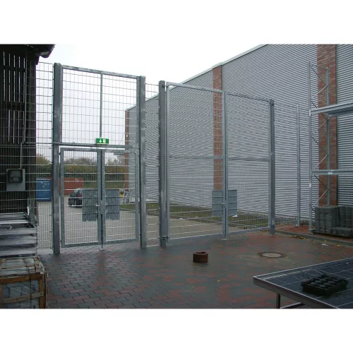 Kétszárnyú nyílókapu, 2 szárnyú, kilincsgarnitúra, rácsbetét 50x200 mm, keret 60x40 mm, oszlopok 80x80 mm, szélesség x magasság 2000x1000 mm, tűzihorganyzott