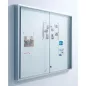   Vitrin, széxméxma 1540x35x970 mm, 21xdin a4, alumínium keret, tolóajtók, edzett üveg, fehér hátlap