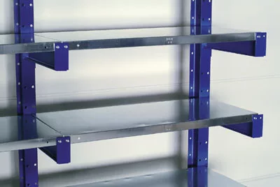 Konzolos állványrendszer polcokkal, egyoldalas, 6 szint, hasznos mélység 500 mm, teherbírás 3750 kg, széxméxma 3000x620x2500 mm
