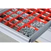 Betételemek, elülső magasság 50 mm, vályúelemek 8x4 darabos. + 8x3 részes + 8x2 részes, vályúfalak 20x4 részes + 10x3 részes + 10x2 részes fiók hasznos mérete szé x mé 918x612 mm