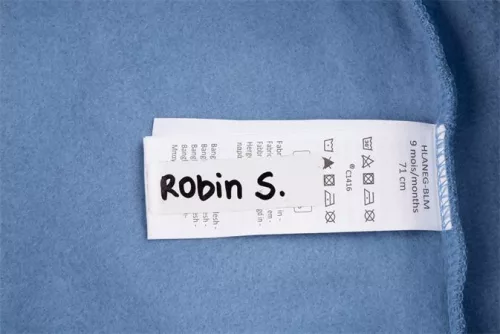 Ruhacímke, műanyag, iskolai, 45x13 mm, kézzel írható, AVERY ZWECKFORM, fehér, 36 címke/csomag