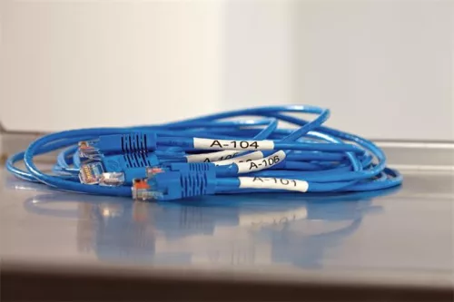 Zsugorcső, feliratozógéphez, 9 mm x 1,5 m, DYMO "Rhino", fehér-fekete