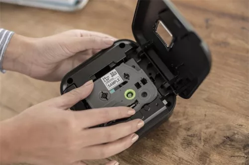 Elektromos feliratozógép, BROTHER "PT-P710BT"