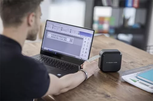 Elektromos feliratozógép, BROTHER "PT-P710BT"