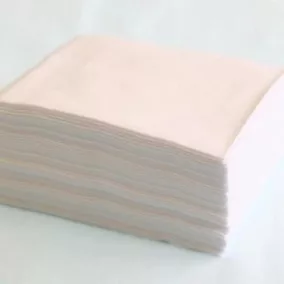   Smile sima felületű szöszmentes (Non-woven) törlőkendő, íves kiszerelés, fehér színű, 27x30,5 cm, 50 lap/csomag