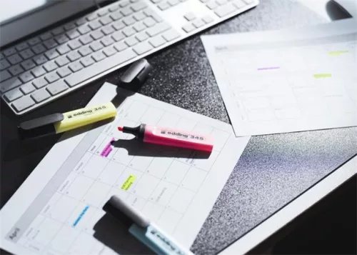 Szövegkiemelő, 2-5 mm, EDDING "345", piros