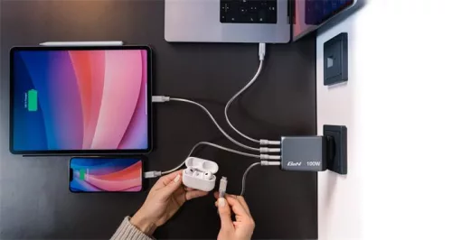 Hálózati töltő, 2xUSB-C PD (100W), USB-C PD (65W), USB-A QC 3.0, EU/UK/US, GaN, VERBATIM